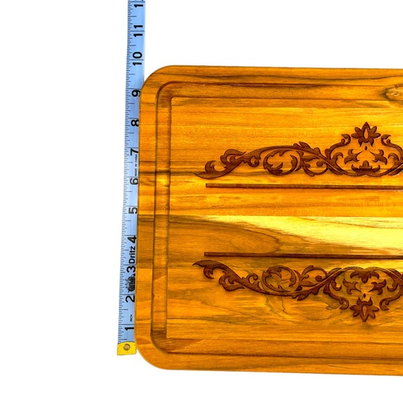 Tramontina: Teak, engraved serving, cutting board, with inlay boarder. New - Picture 7 of 7